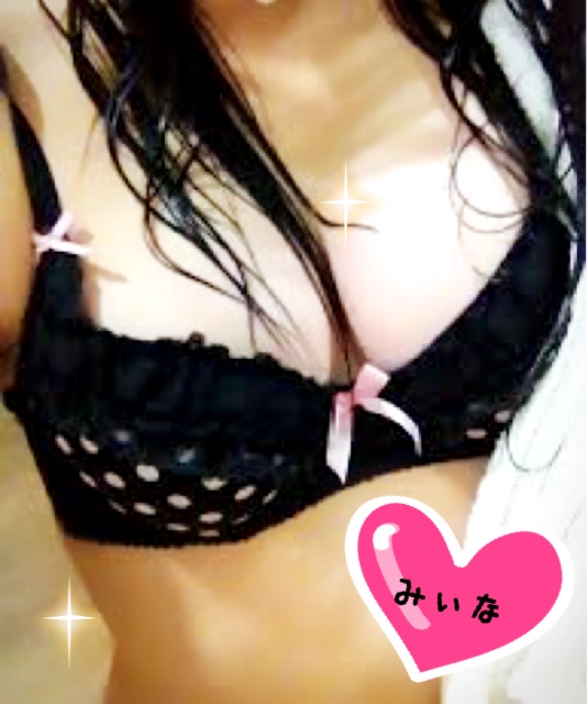 �����������[��( �L  ` )b